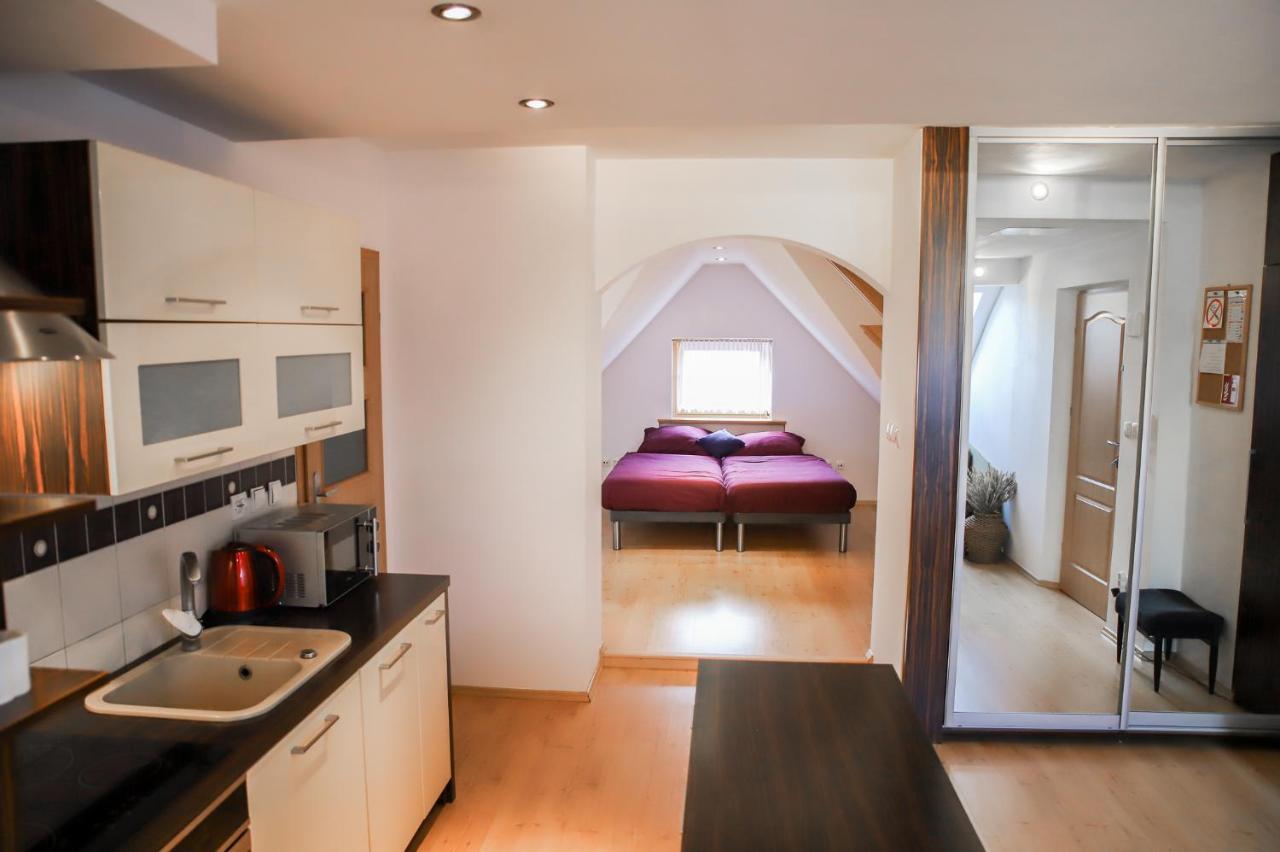 Lovely Apartment In City Center Of Jelenia Gora. Exteriör bild