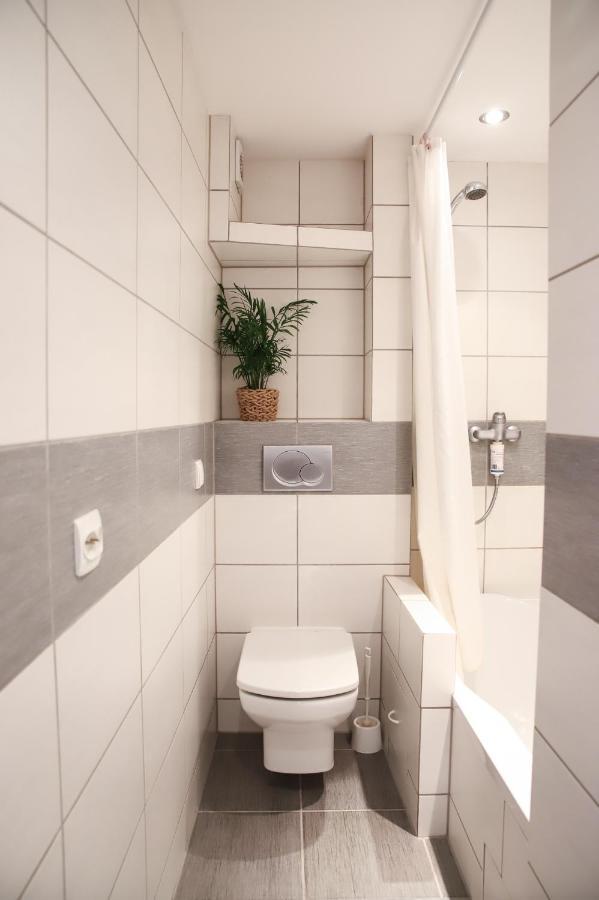Lovely Apartment In City Center Of Jelenia Gora. Exteriör bild